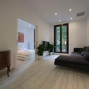Apartment Roger De Lluria Design, Barcelona
